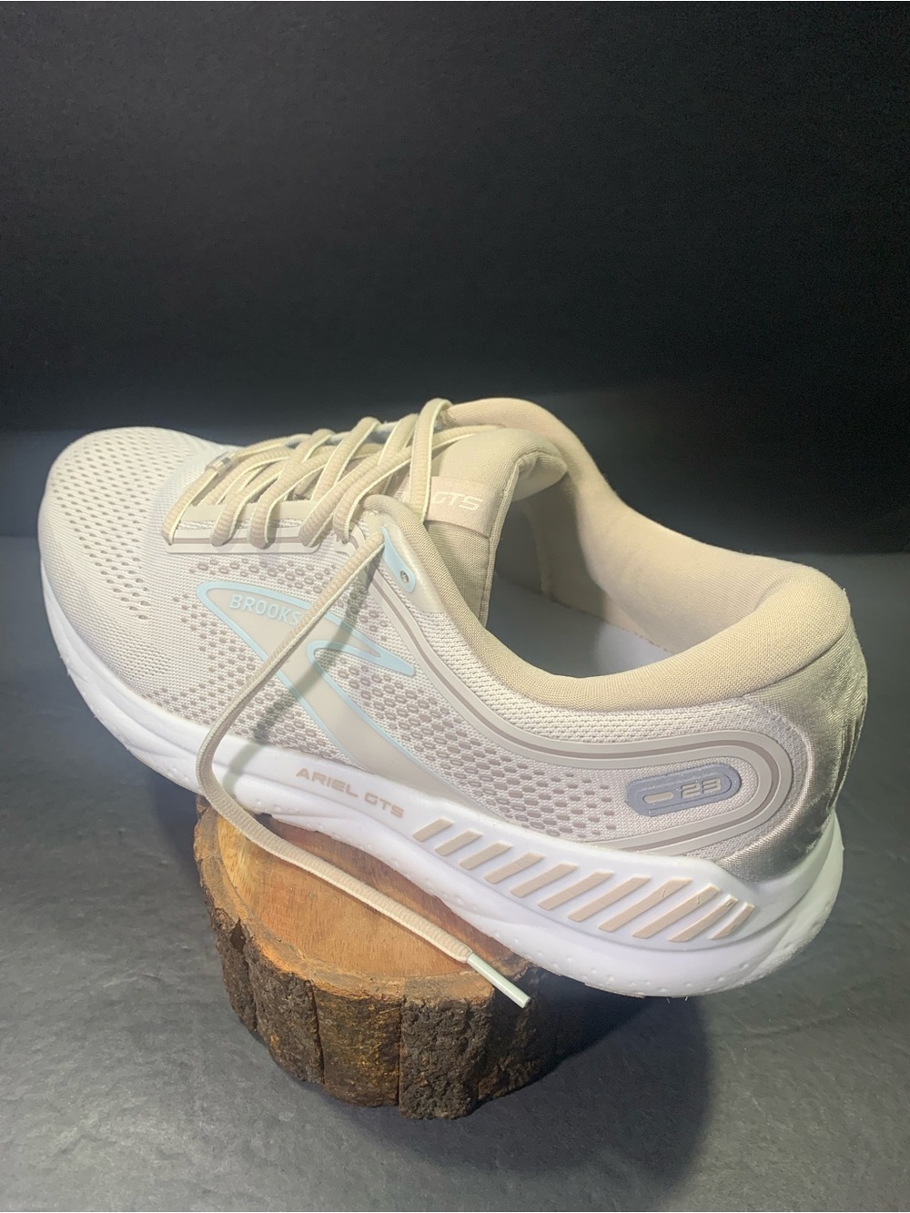 Brooks Ariel GTS 23 Tan Gray Women’s Running Walking Sneakers Shoe Size- 11 - Picture 2 of 11
